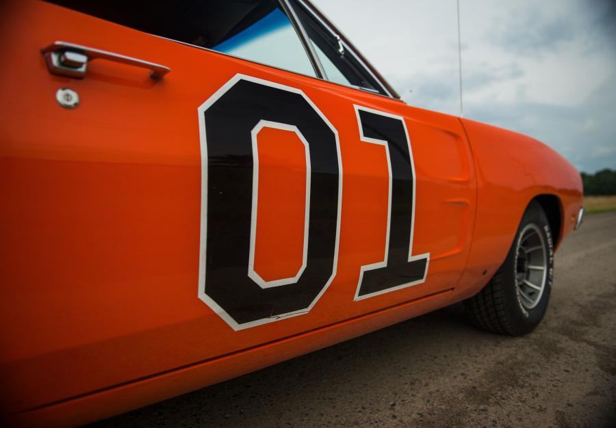 Детали экстерьера Dodge Charger General Lee Jump Car 1969 года  (фото 15 из 60)